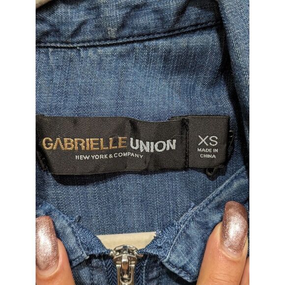 Gabrielle Union New York & Co Chambray Tab Sleeve Zip Front Tie Belt Romper, XS - Picture 15 of 15